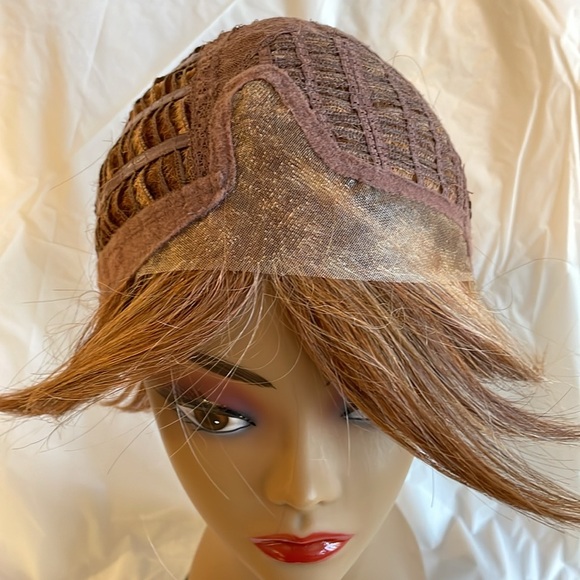 Raquel Welch On Your Game Wig NWT - Picture 6 of 16